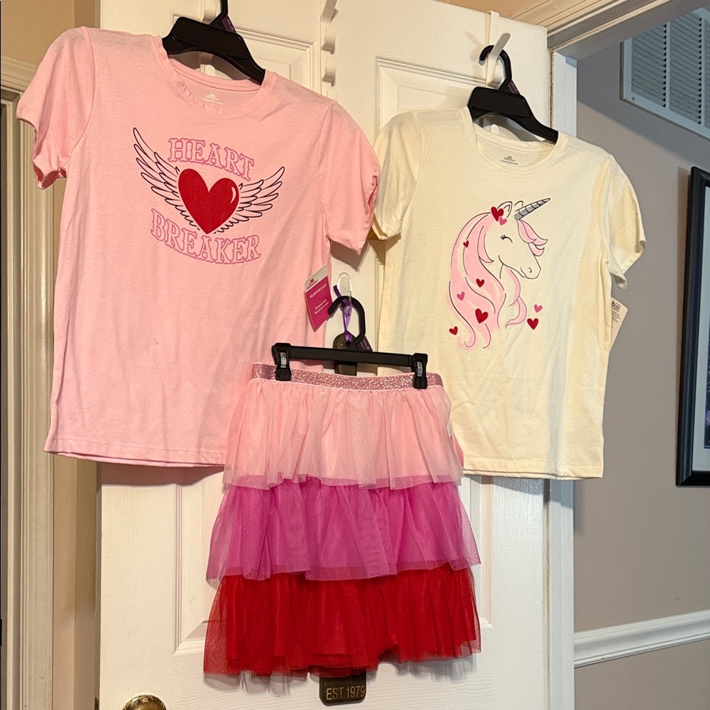 Way to Celebrate girls Valentines Day graphic tee shirts and tiered skirt; XXL